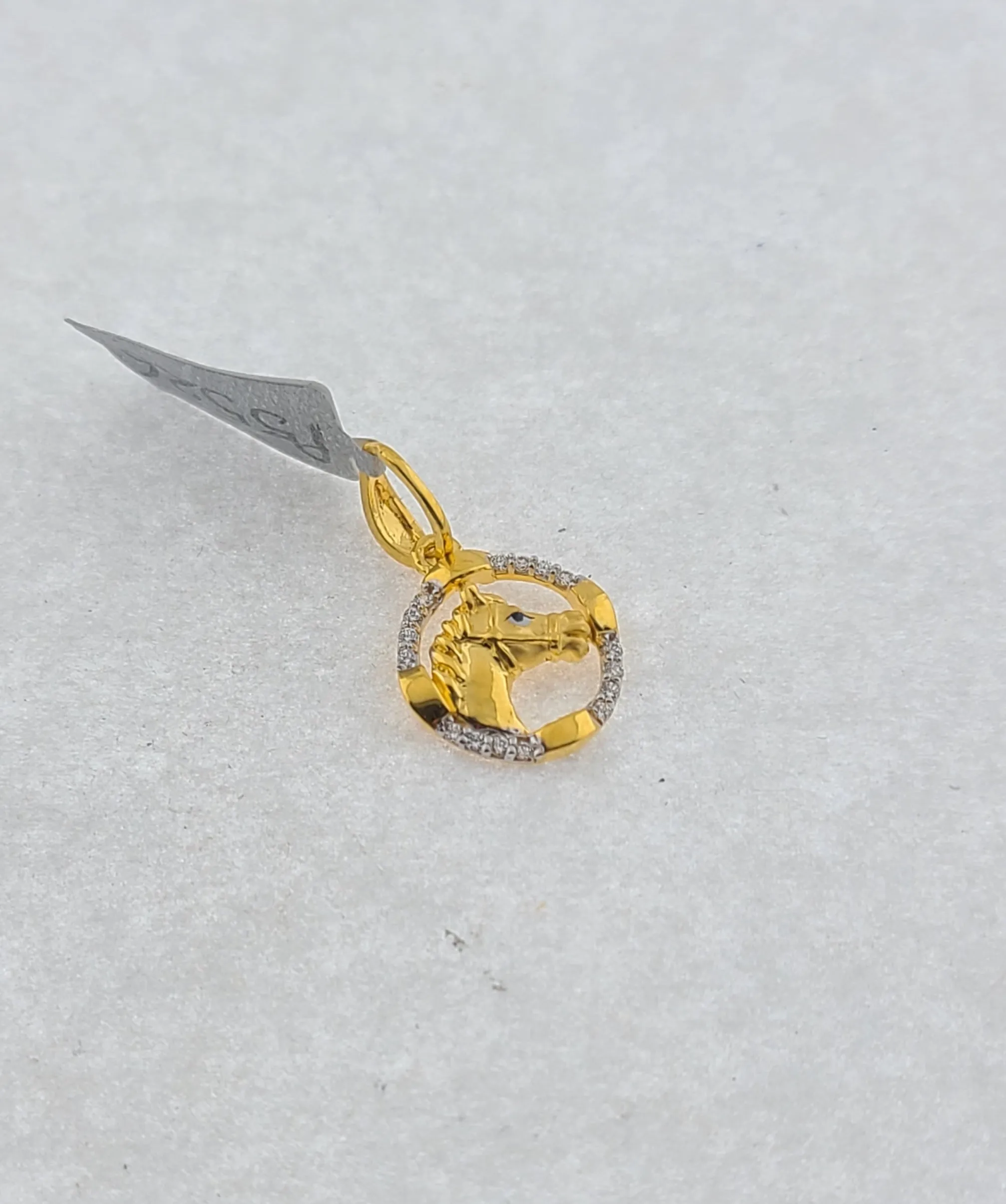 22K Solid Gold Fancy Pendant With Zircons P5526