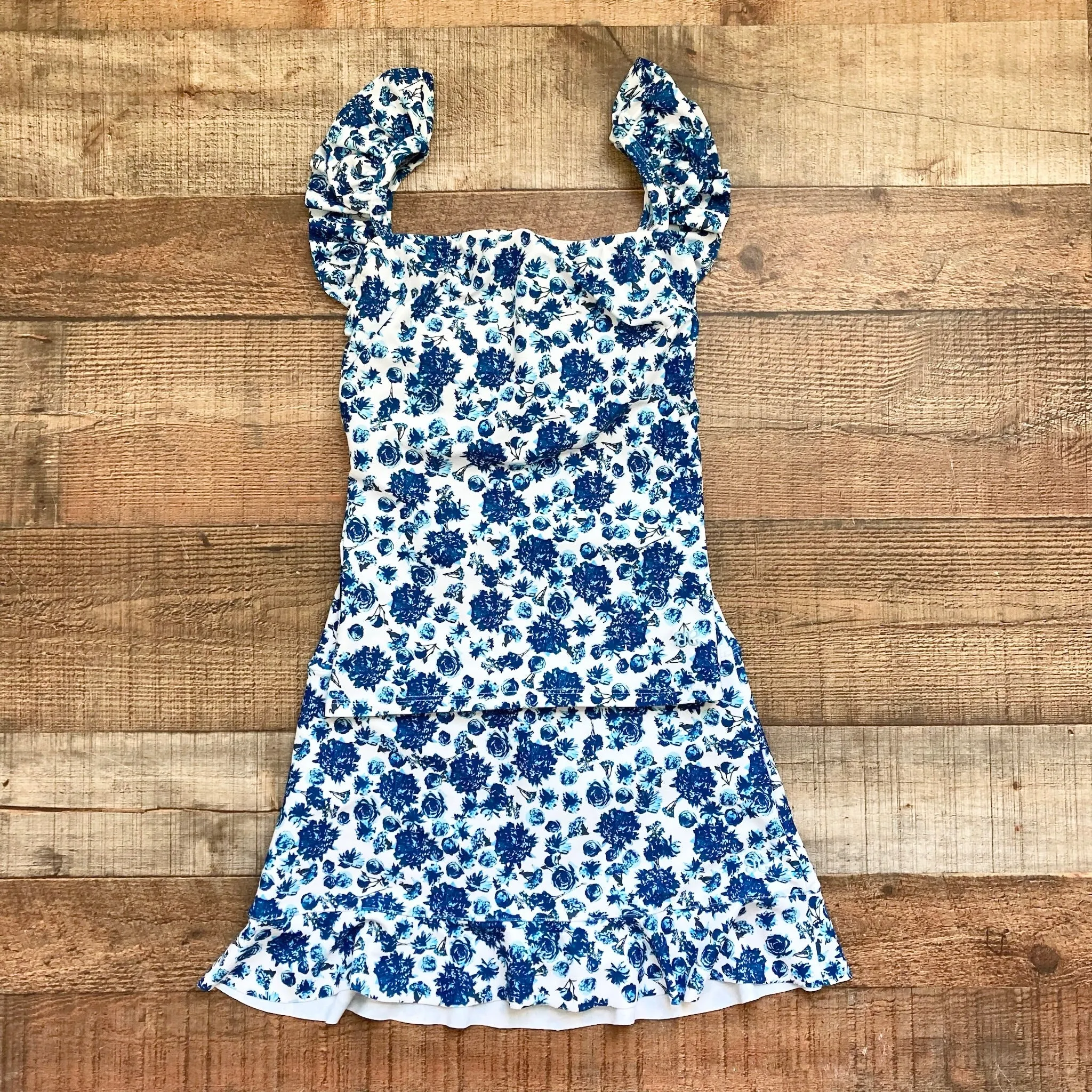 Albion White and Blue Floral Ruffle Padded Tankini Top- Size XS (we have matching skirt bottom)