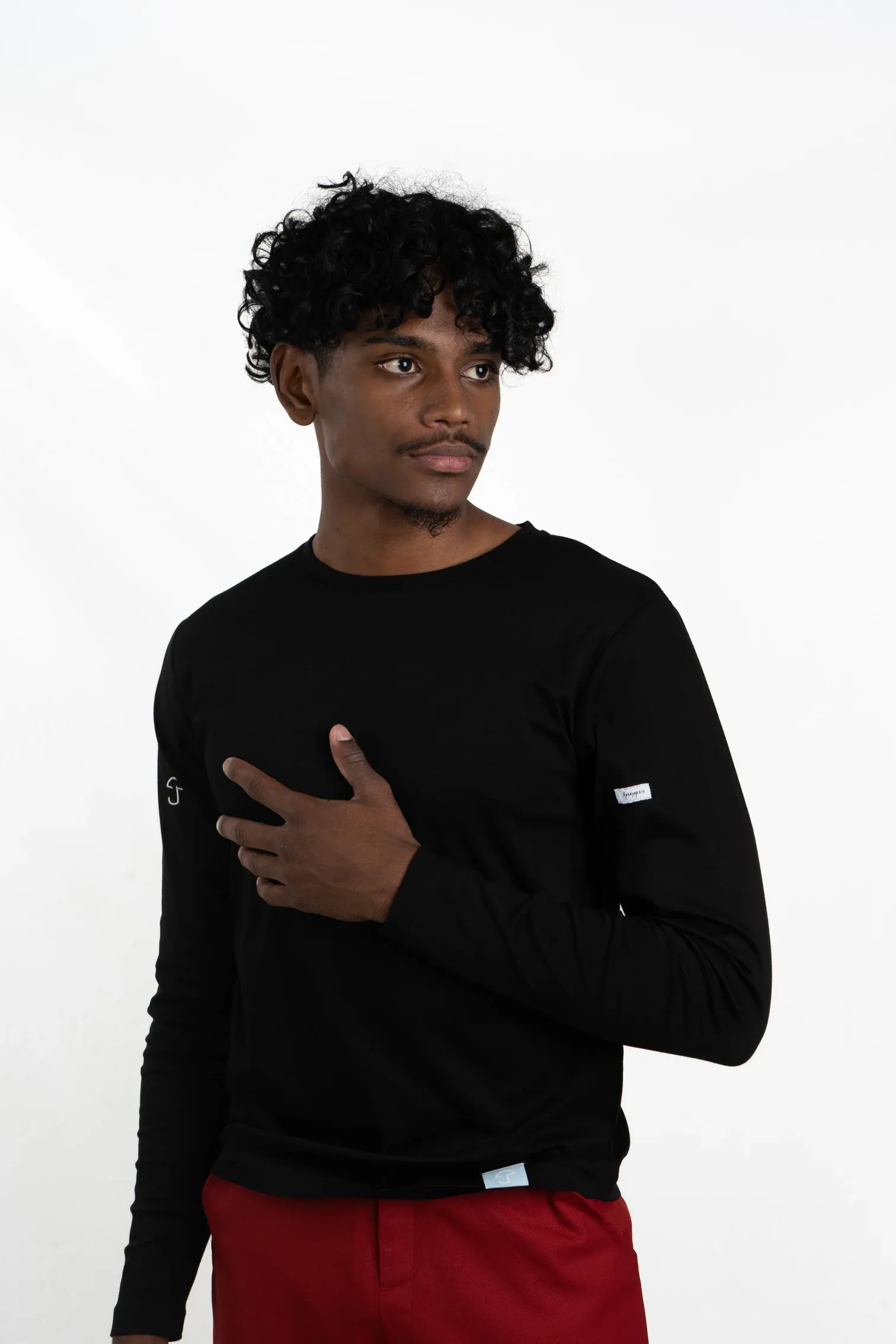 Apodyopsis Black Long Sleeve Tee