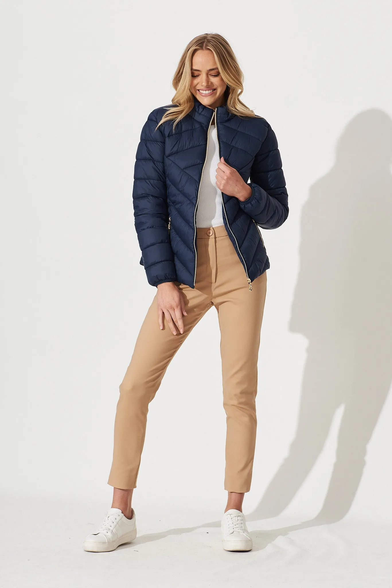 Arvon Puffer Jacket In Navy