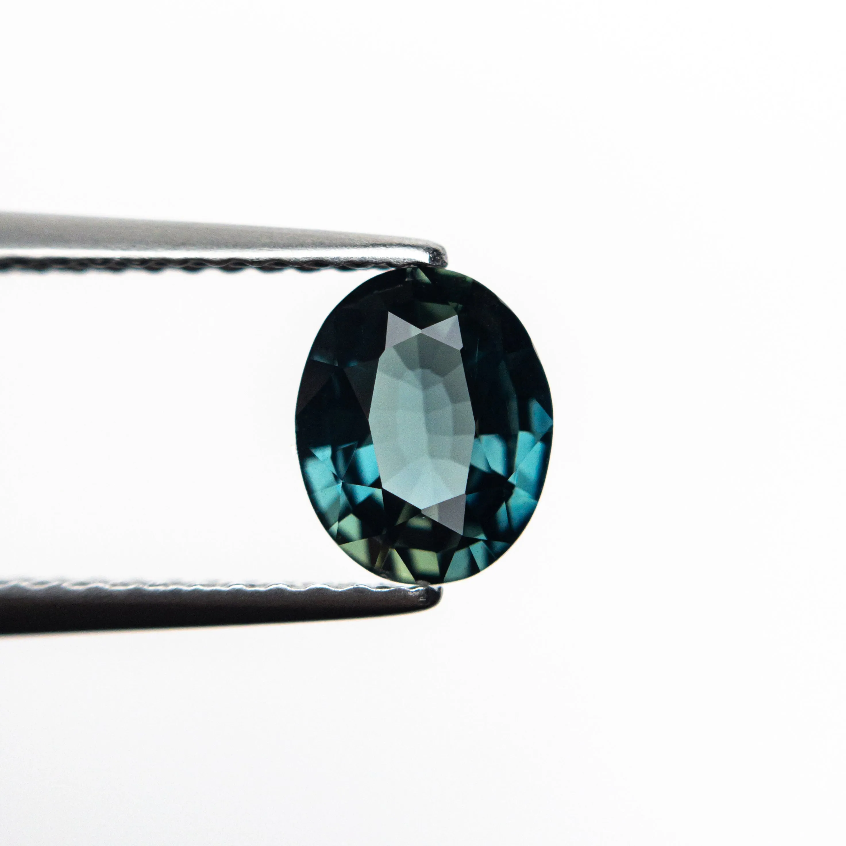 Blue/Teal Brilliant Sapphire - 0.94ct Oval