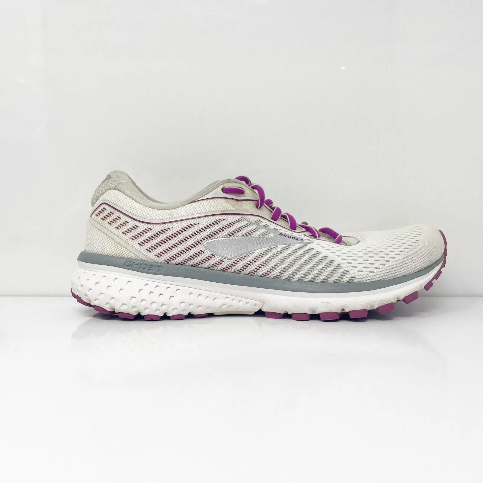 Brooks Womens Ghost 12 1203051B186 Gray Running Shoes Sneakers Size 9.5 B