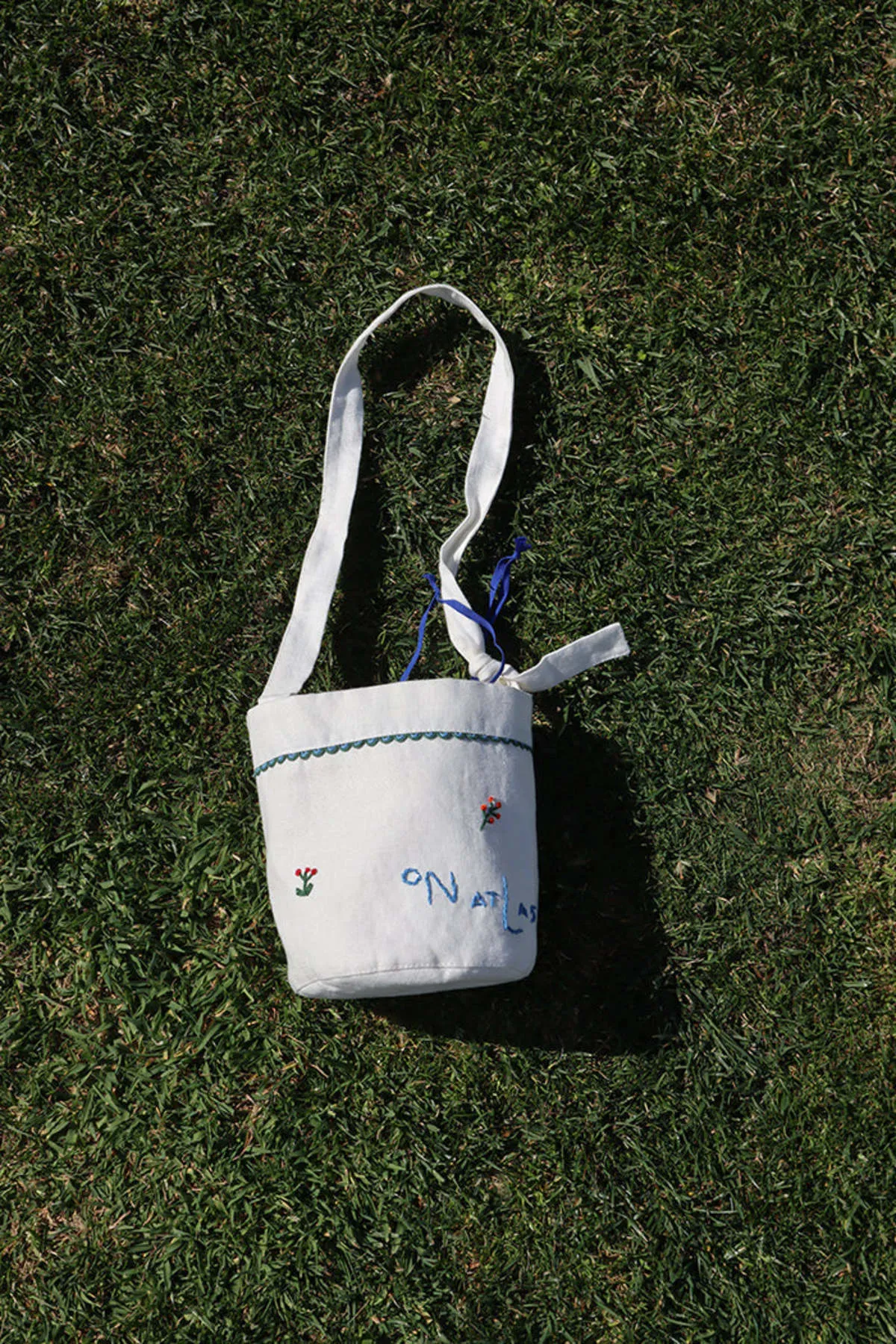 Bucket Linen Bag With Embroidery