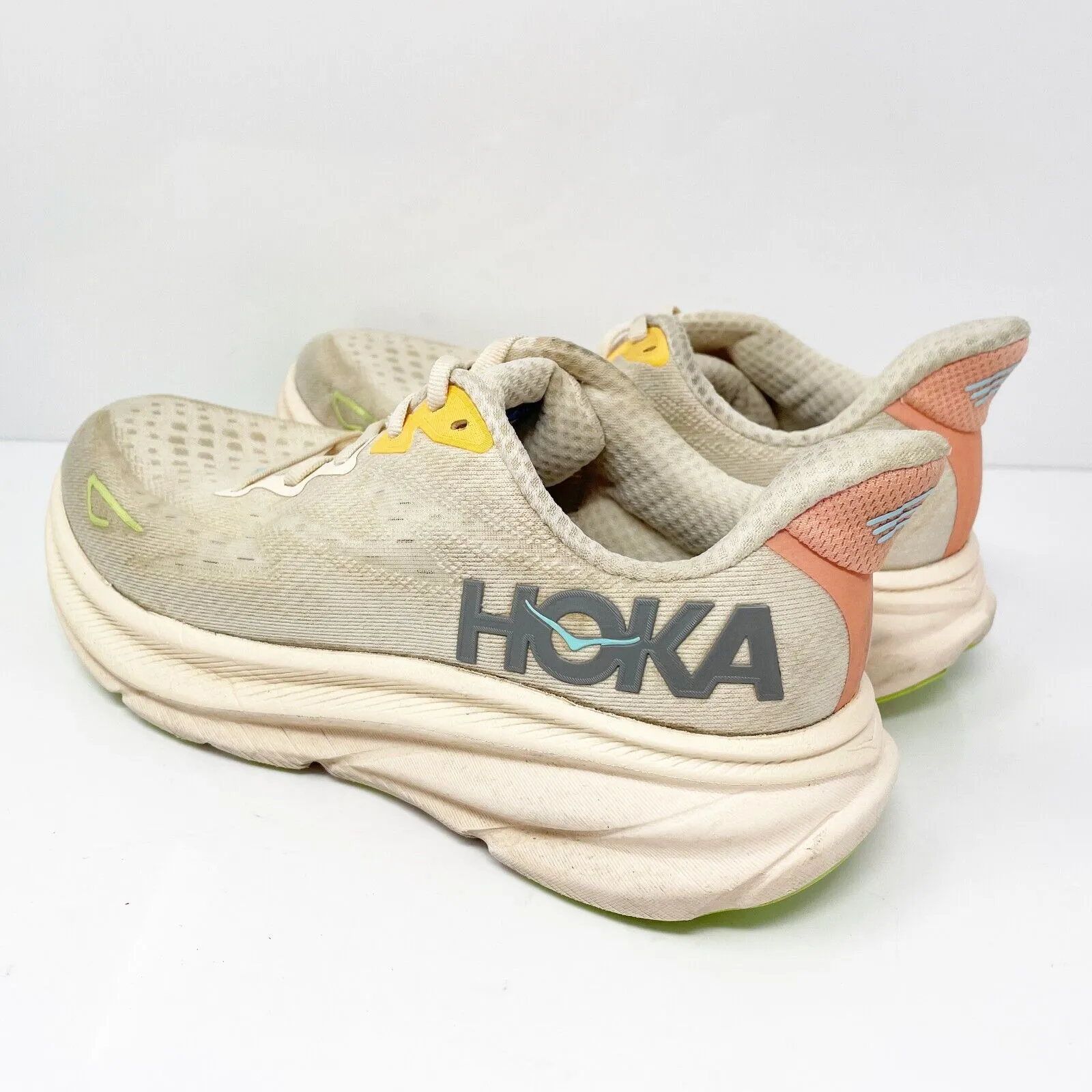 Hoka One One Womens Clifton 9 1127896 VLS Beige Running Shoes Sneakers Sz 8.5 B