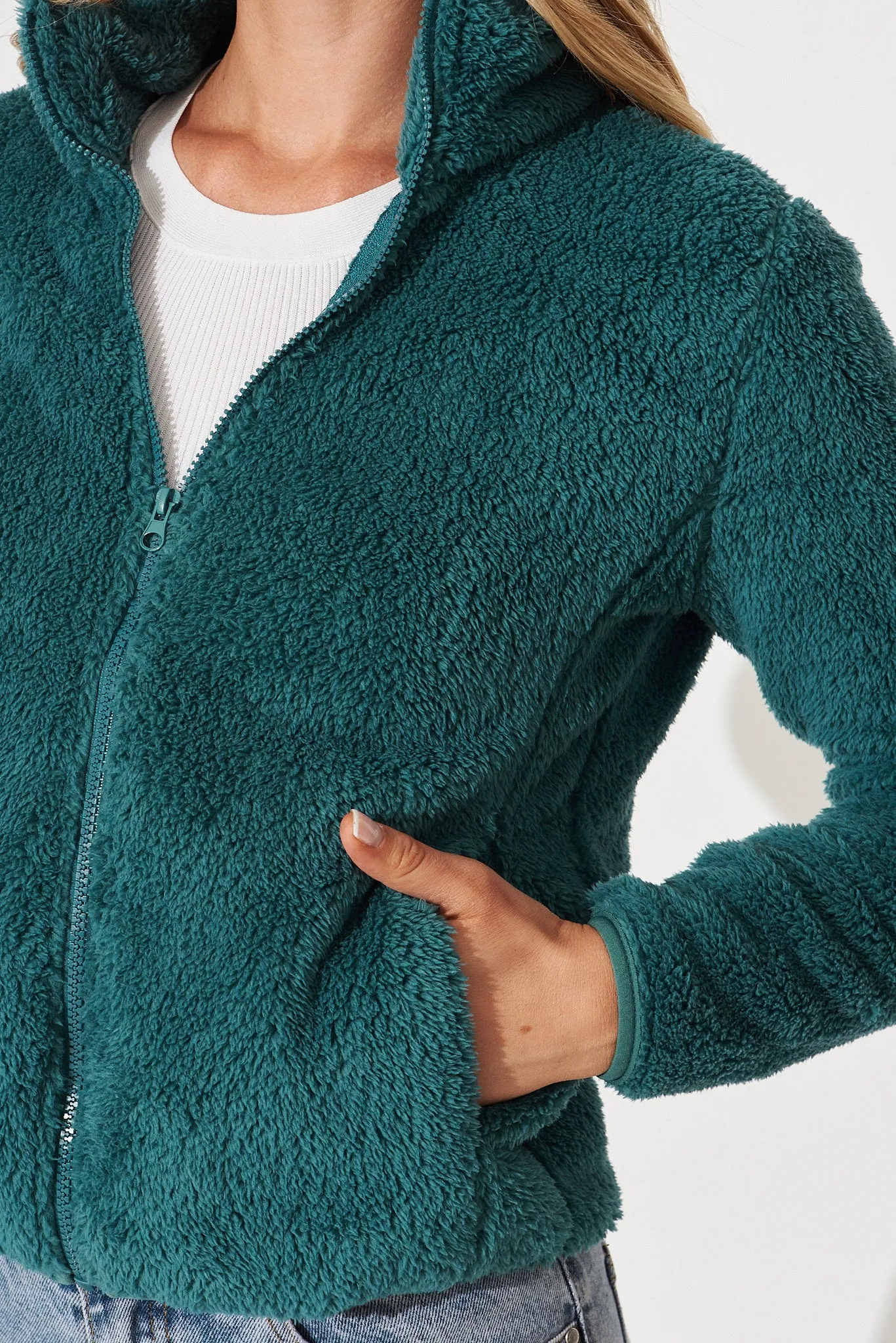 Linea Fluffy Jacket In Teal