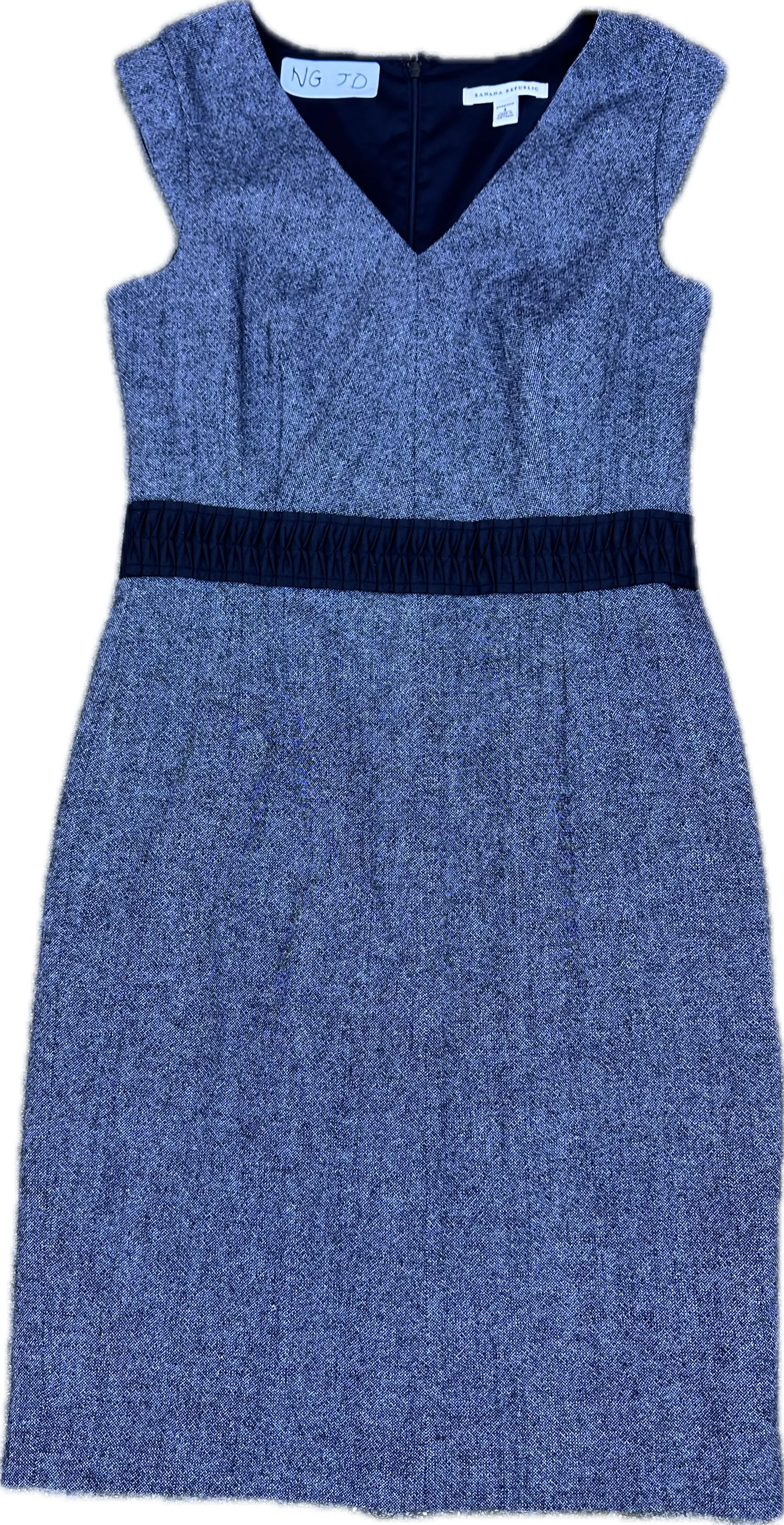 NEW GIRL: Jessica Day Banana Republic Dress (2)