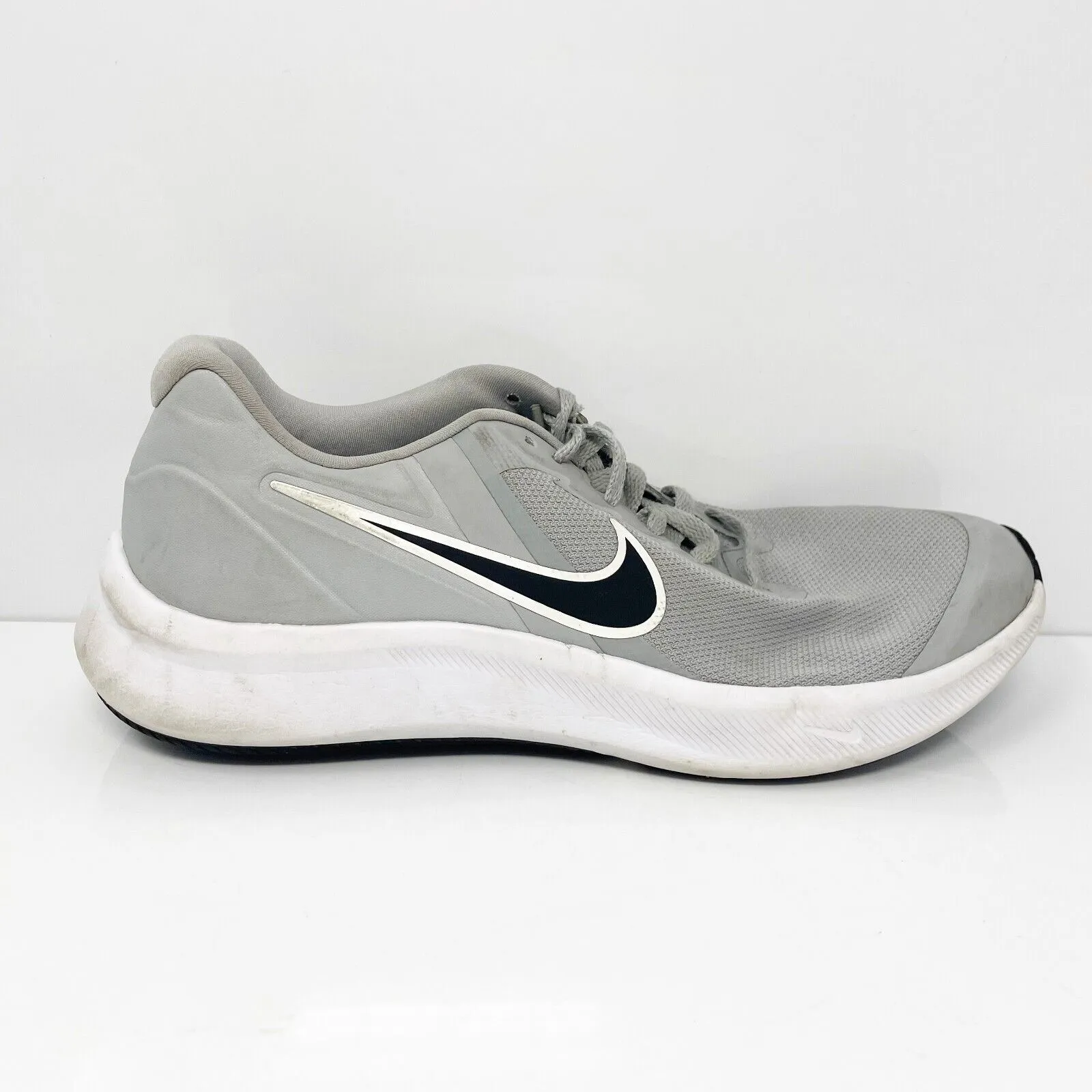 Nike Boys Star Runner 3 DA2776-005 Gray Running Shoes Sneakers Size 6.5Y