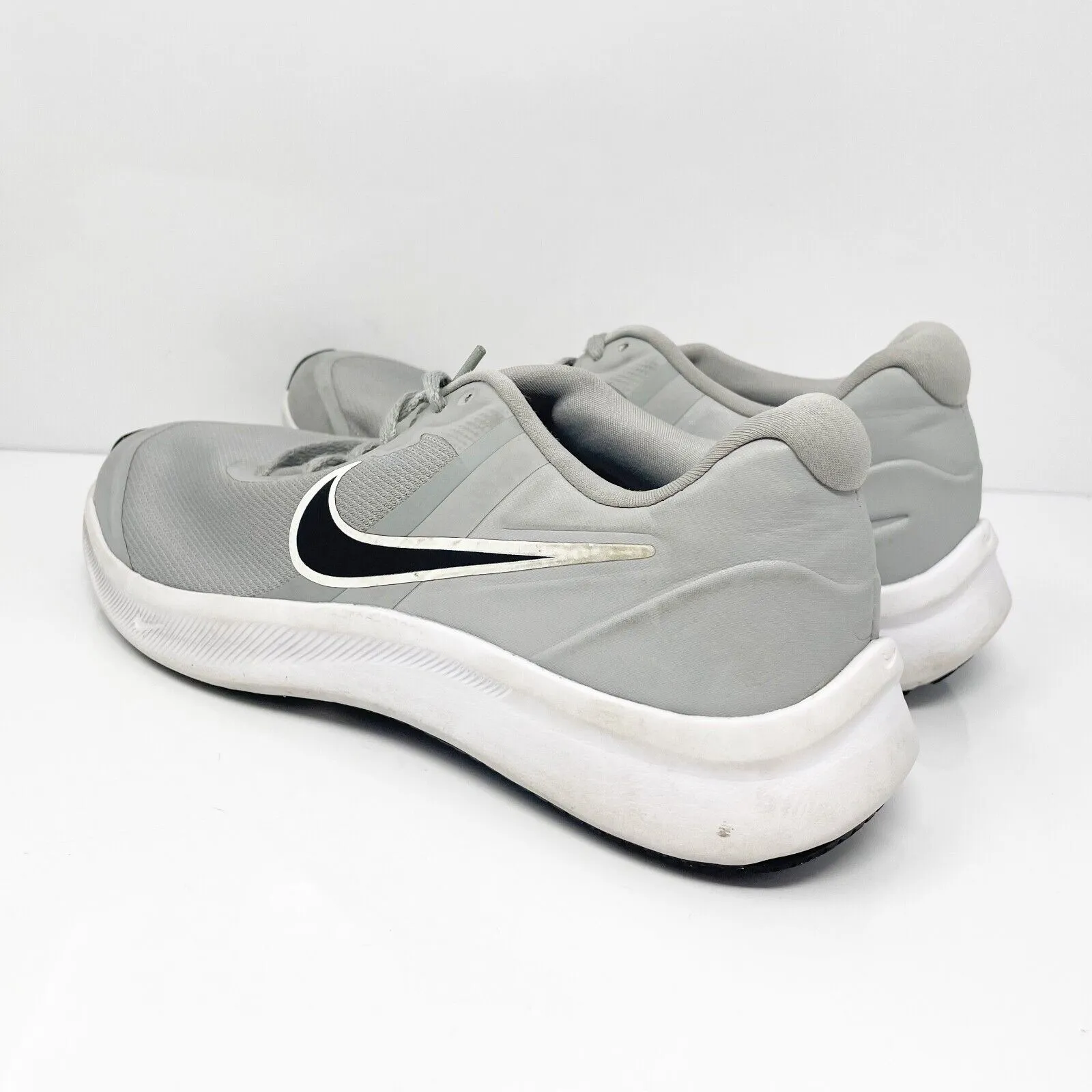 Nike Boys Star Runner 3 DA2776-005 Gray Running Shoes Sneakers Size 6.5Y