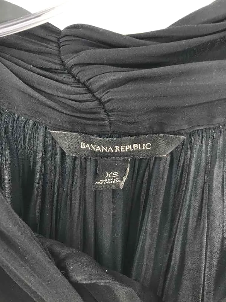 Pre-Owned Banana Republic Black Size XS Tank Top